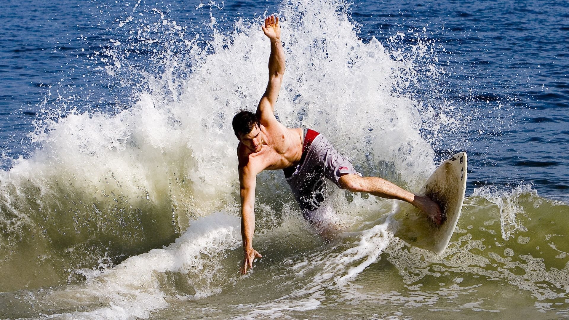 开云体育链接-英超终极决战：悬念升腾，精彩不断，英超精选